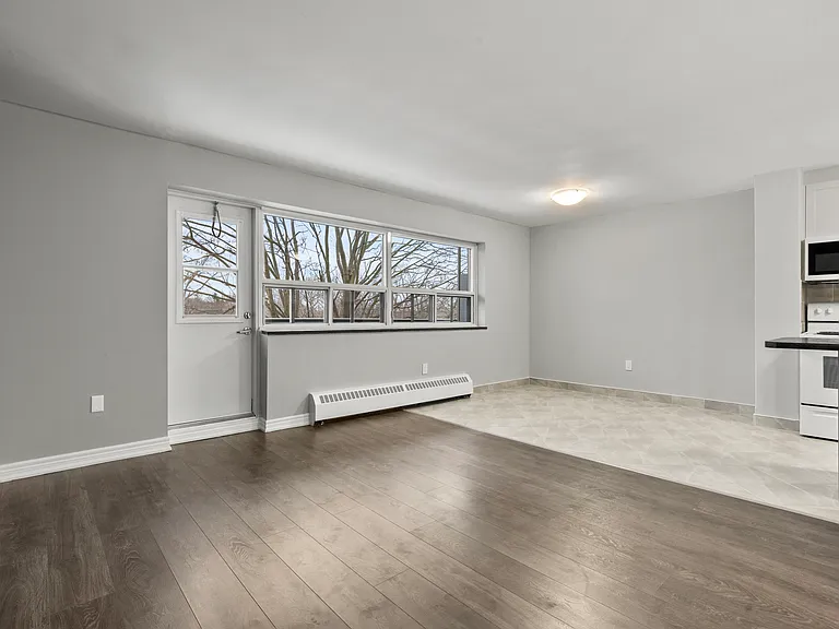 473 Linwell Rd — Photo 5