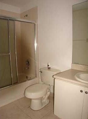 5th image of 2515 NW 4th Ct