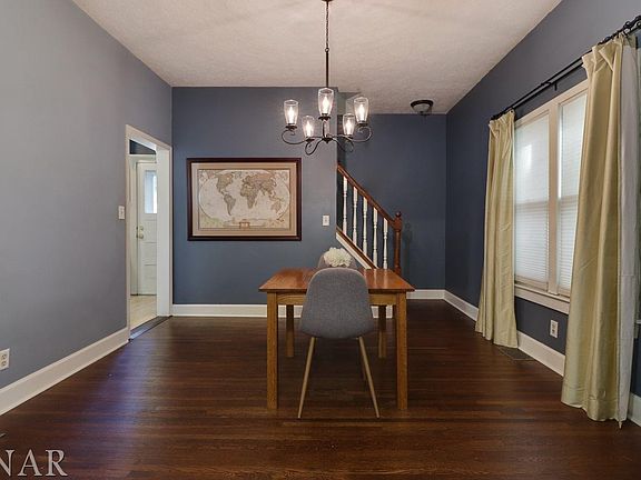 5th image of 410 Willard Ave