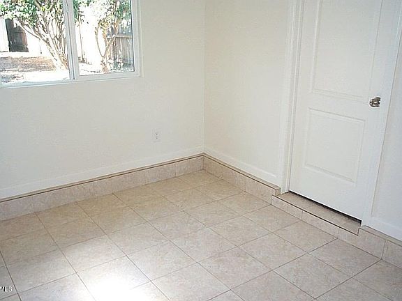 5th image of 461 S Evergreen Dr