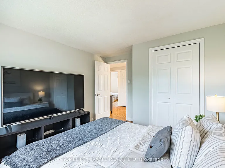 2335 Council Ring Rd — Photo 38
