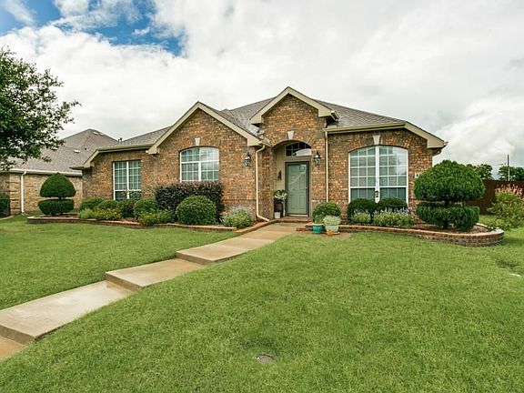 2nd image of 550 Savanah Ct