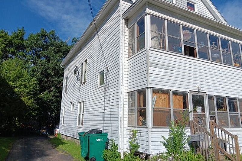 2nd image of 64 Myrtle Ave