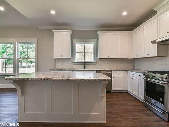 Generous size island, perfect for additional seating.