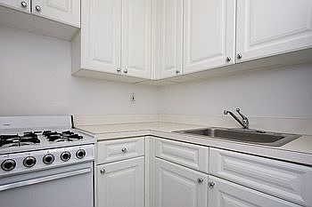 1st image of 1652 1st Ave #3L