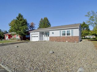 22 Carlisle Rd, Toms River, NJ 08757