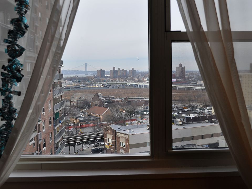 1st image of 2928 W 5th St #14N