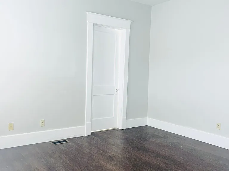 1626 Ellwood Ave #1 — Photo 5