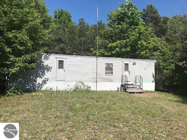 1st image of 546 N Intermediate Dr