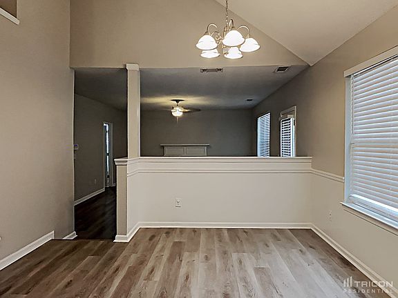 4th image of 4120 Green Field Dr