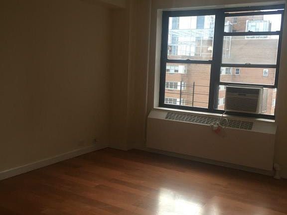 2nd image of 2160 Madison Ave APT 2G
