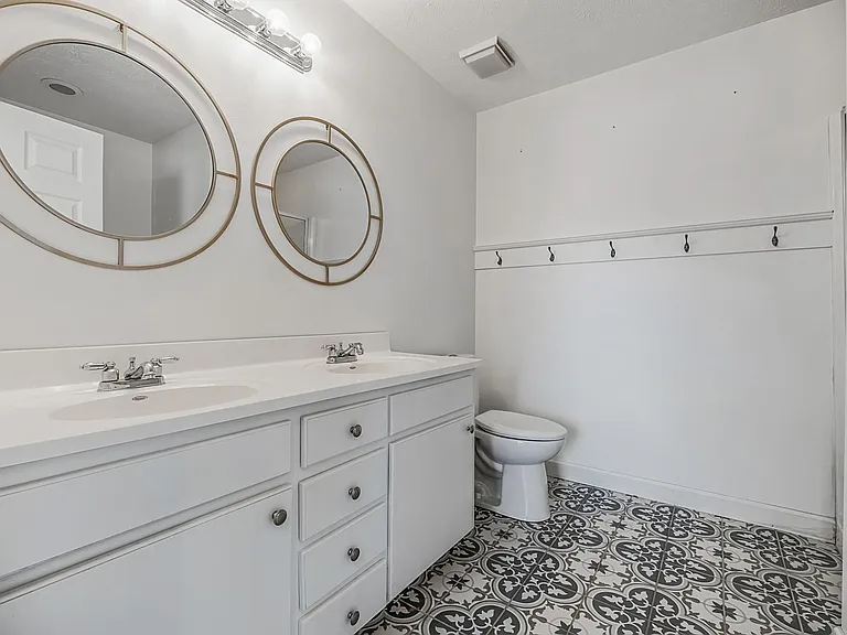 2213 Caleb Dr — Photo 12