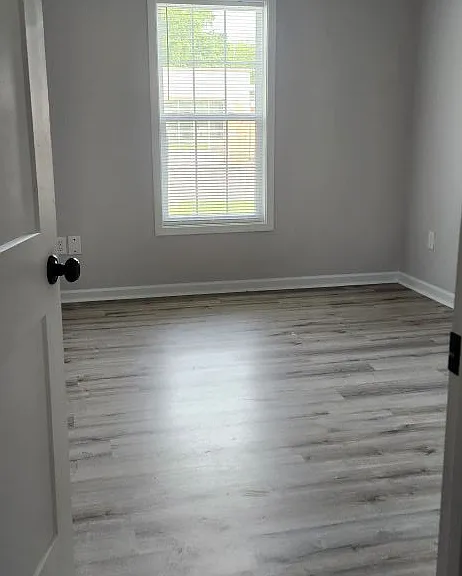 117 S Cherry St — Photo 2