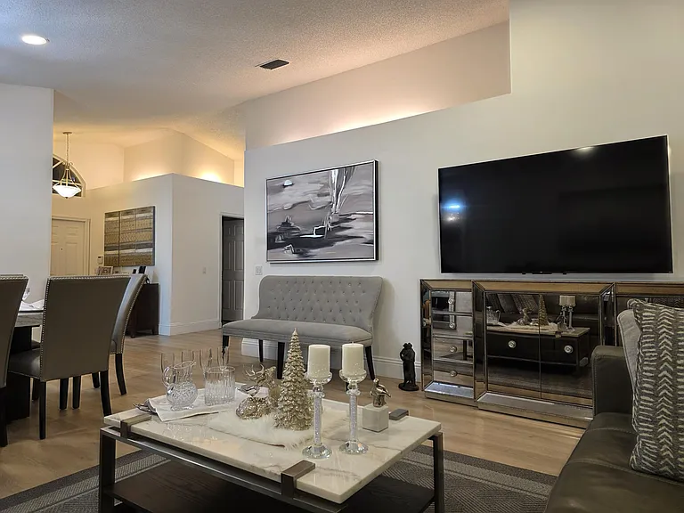 11313 Ola Ave — Photo 9