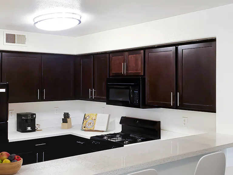 Summerhill Apartments — Photo 5