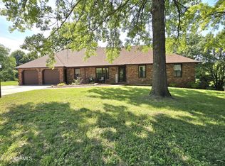 1004 Eastland Dr, Jefferson City, MO 65101