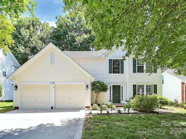 7628 Lady Bank Dr, Charlotte, NC 28269