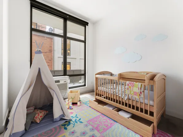 148 1st Street image 146 of 204