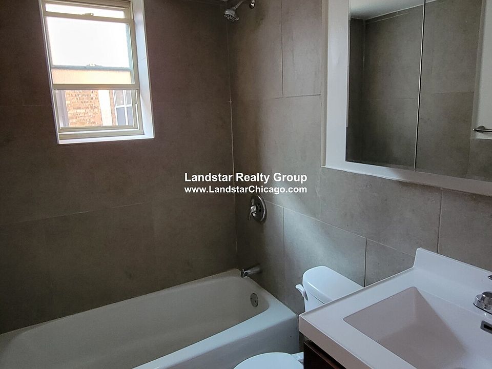 1st image of 3710 N Pine Grove Ave APT 221