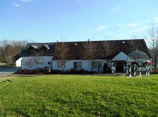 320 Springdale Rd, Venetia, PA 15367