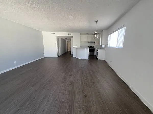 Kennington Apartments — Photo 4