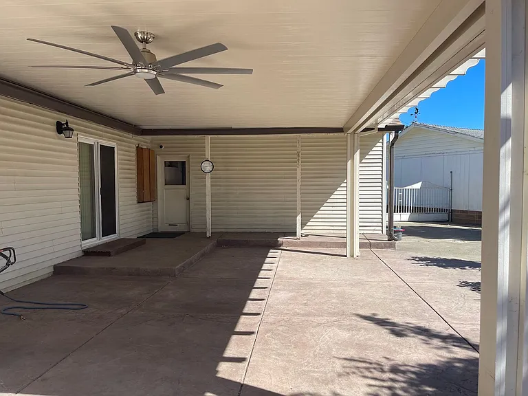 115 Graves Ct — Photo 30