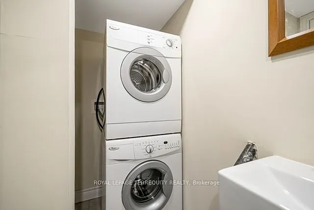 1 Devineridge Ave — Photo 10