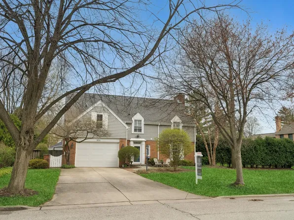9515 Hamlin Ave, Evanston, IL 60203