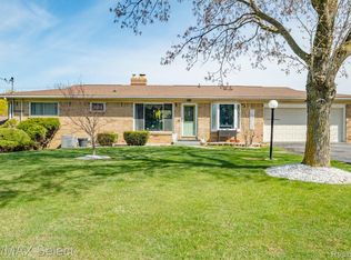 2225 E Grand Blanc Rd, Grand Blanc, MI 48439