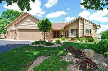 Welcome to Interlachen Ct