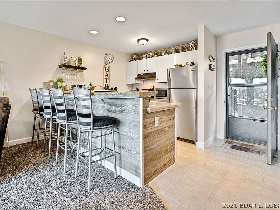 1st image of 40 Robinwood Dr N #1B
