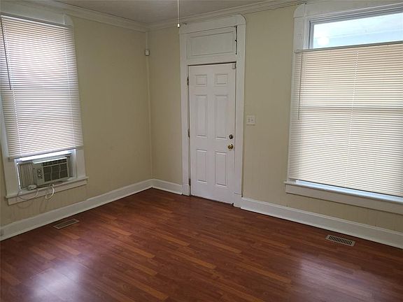 4th image of 416 N Linwood Ave
