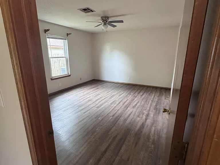 3613 Redbud Dr — Photo 18