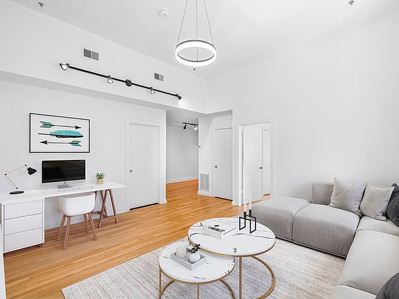 4th image of 716-732 Madison St #204
