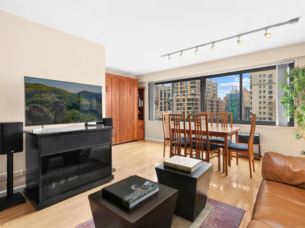 201 West 21st Street image 1 of 9