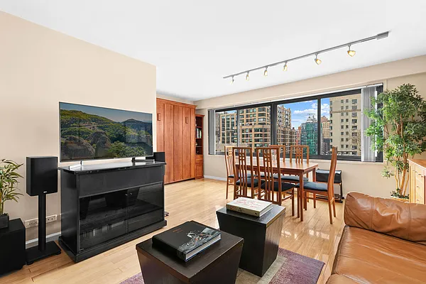 Sold by Douglas Elliman | media 8