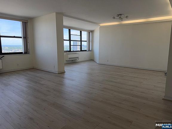 4th image of 7000 Boulevard East Unit 38G