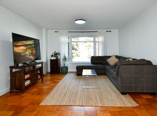 5301 Westbard Cir APT 221, Bethesda, MD 20816