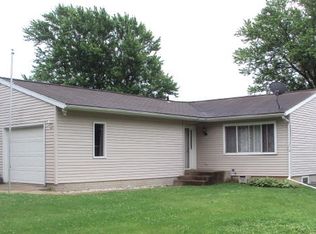 1006 20th Ave, Viola, IL 61486