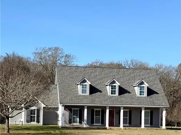 303 Cypress Hills Dr, Bunkie, LA 71322