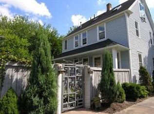 2683 W 11th St, Cleveland, OH 44113