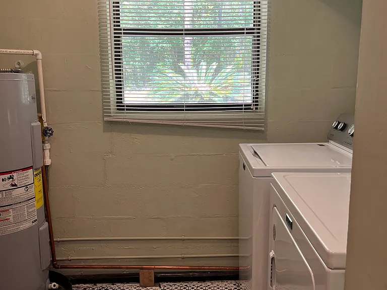 17451 Southside Ct — Photo 8