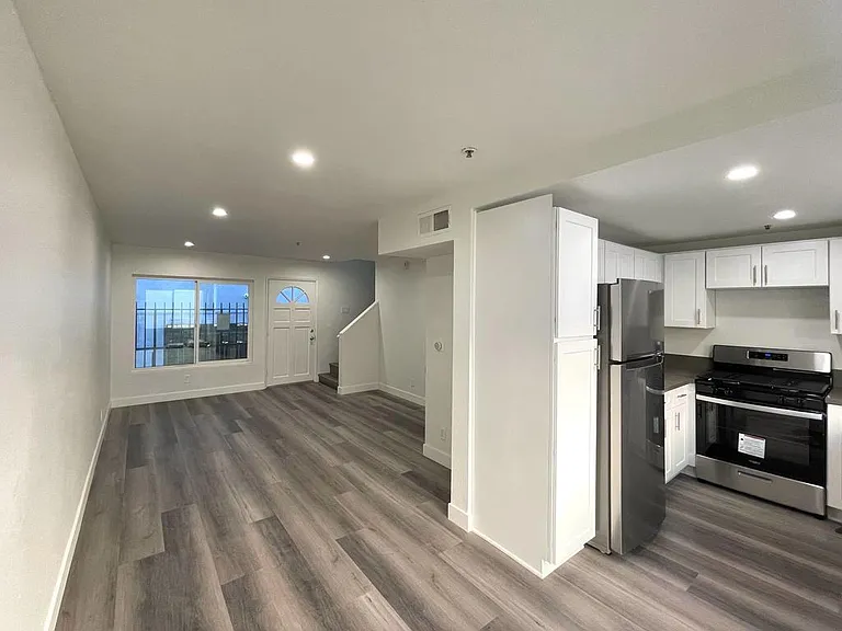 8828 Burnet Ave #8 — Photo 8