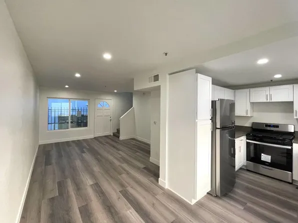 8828 Burnet Ave Unit 8, North Hills, CA 91343