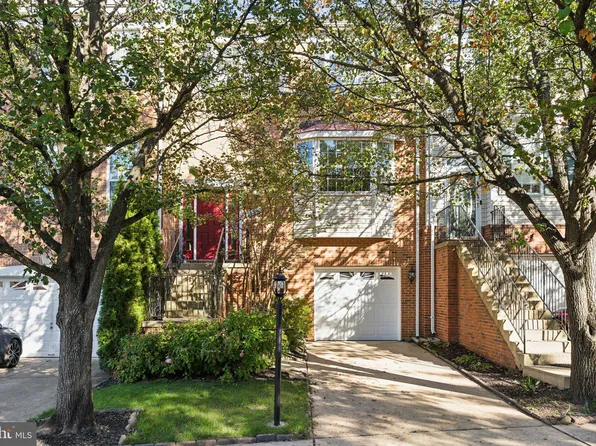 21342 Sawyer Sq, Ashburn, VA 20147