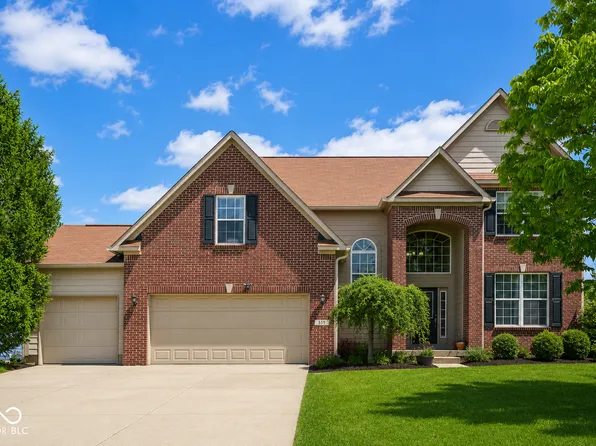 511 Georgetown Rd, Greenwood, IN 46142