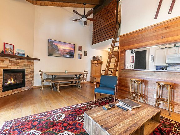 2nd image of 2755 N Lake Blvd #5