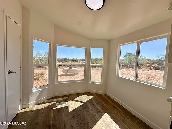 3rd image of 12601 S Cherokee Ln