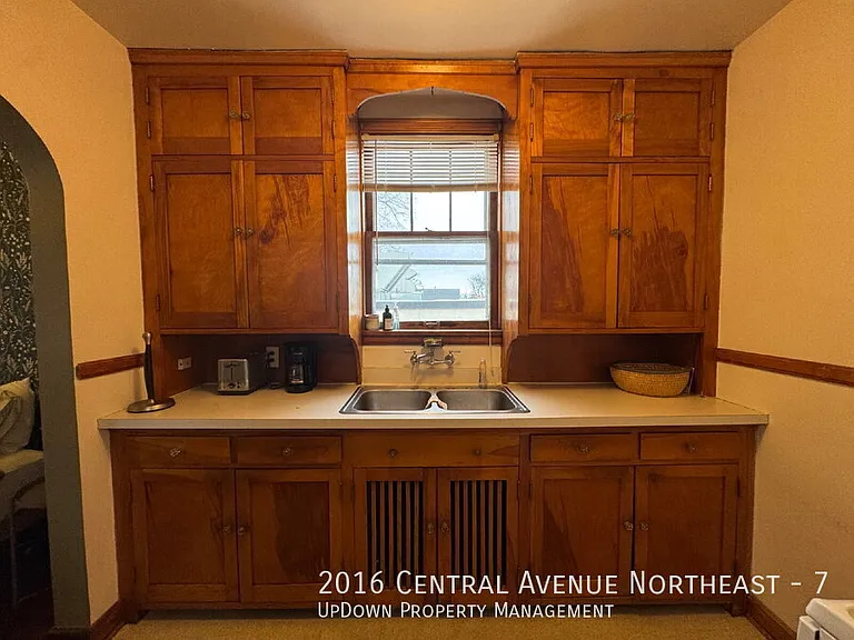 2016 Central Ave NE #7 — Photo 6