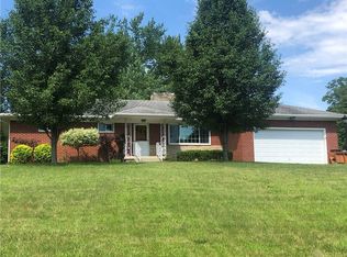 2111 E Mile Rd, Springfield, OH 45503